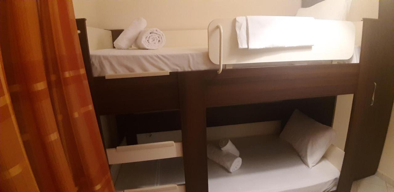 Stathoris Deluxe Apartment Néa Péramos Exteriör bild