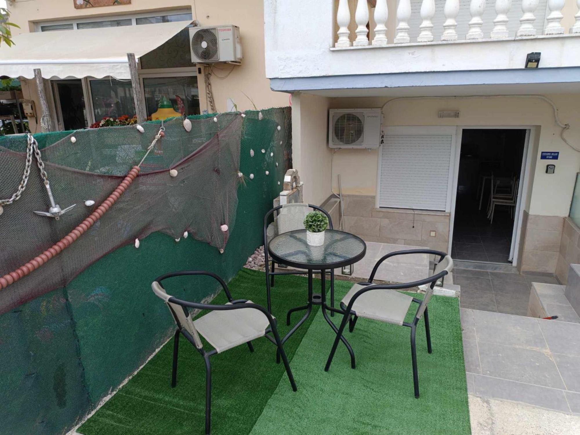 Stathoris Deluxe Apartment Néa Péramos Exteriör bild